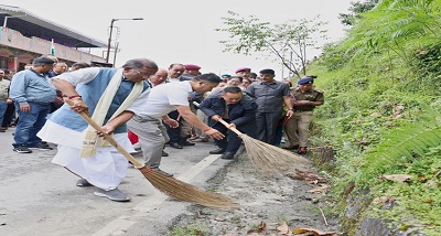 सिक्किम की त्‍सोमगो झील, बाबा मंदिर और नाथुला दर्रे में भी चलाया गया स्‍वच्‍छता अभियान