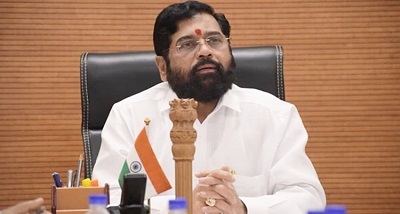 महाराष्‍ट्र के मुख्‍यमंत्री एकनाथ शिंदे ने कल मुम्‍बई के गोरेगांव अग्निकांड में मारे गए लोगों के परिजनों को पांच-पांच लाख रूपए का मुआवजा देने की घोषणा की