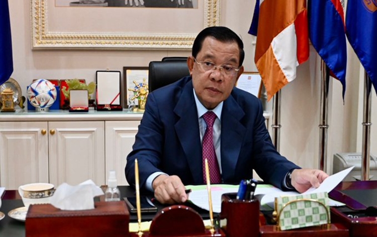 Cambodia's PM Hun Sen to resign after four decades, and his son will succeed