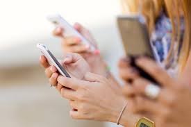 Netherland: Govt announces mobile phones to be banned from classrooms to stop disrupting