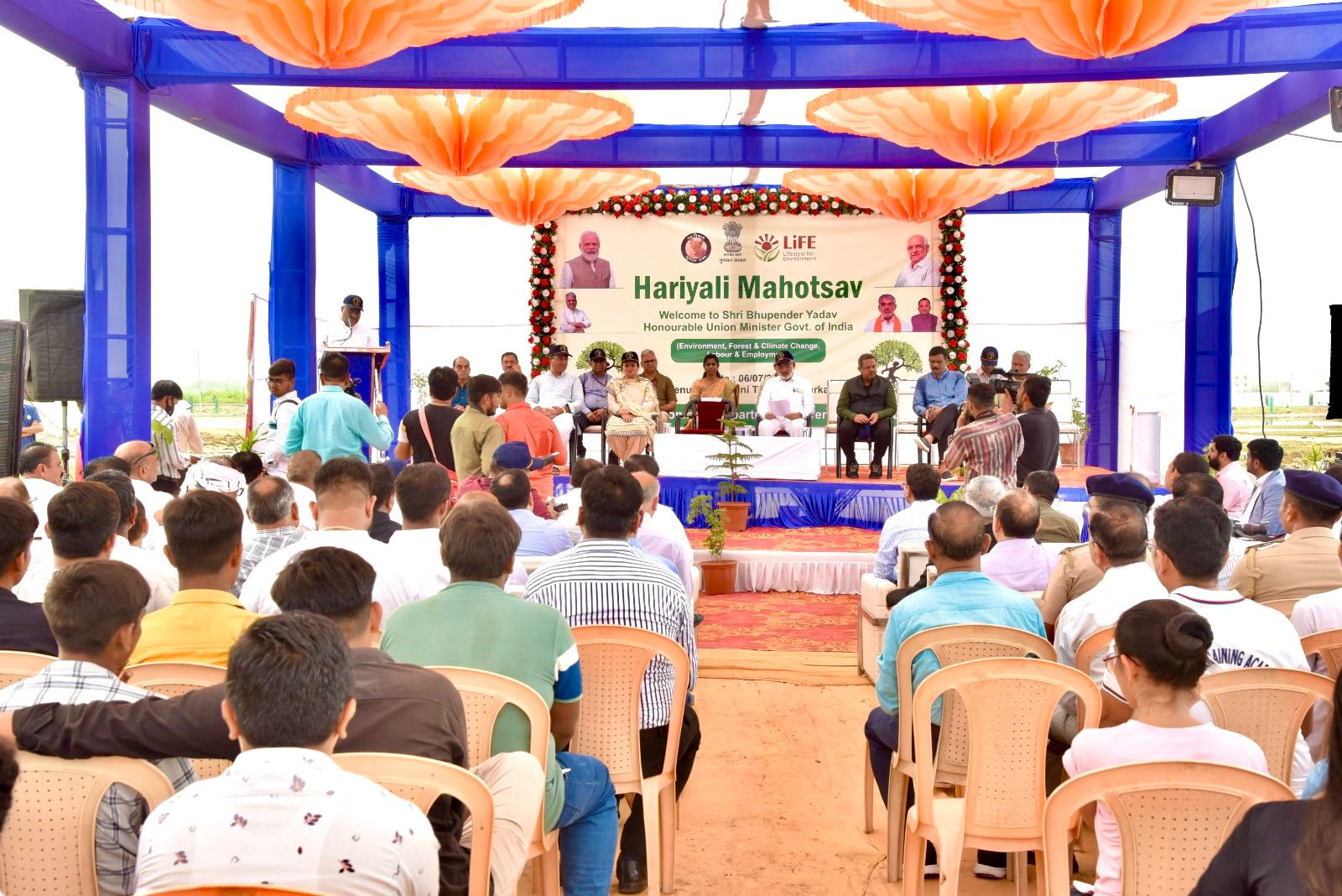 Gujarat: Govt inks six MoUs with private industries for mangrove plantation under MISHTI scheme