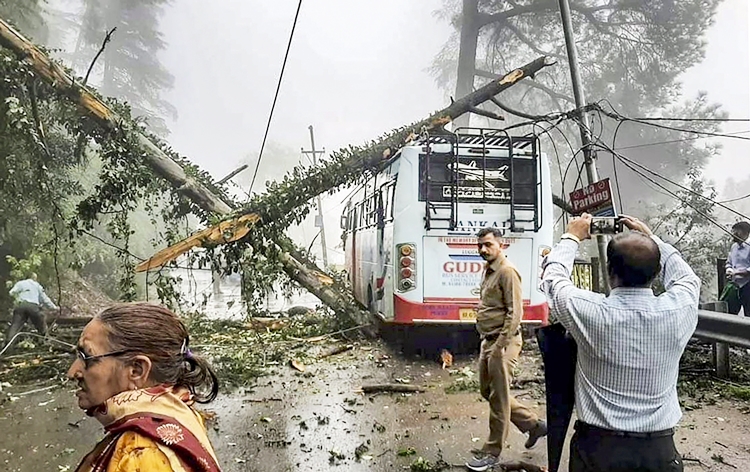 Two people killed; several houses collapse in fresh landslide at Shimla in Himachal Pradesh