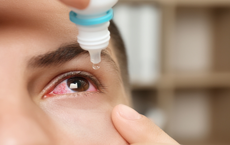 AIIMS Doctor warns against using steroids for eye treatment