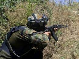 सेना ने पुंछ और राजौरी में नियंत्रण रेखा पर एक विदेशी आतंकवादी को मार गिराया है