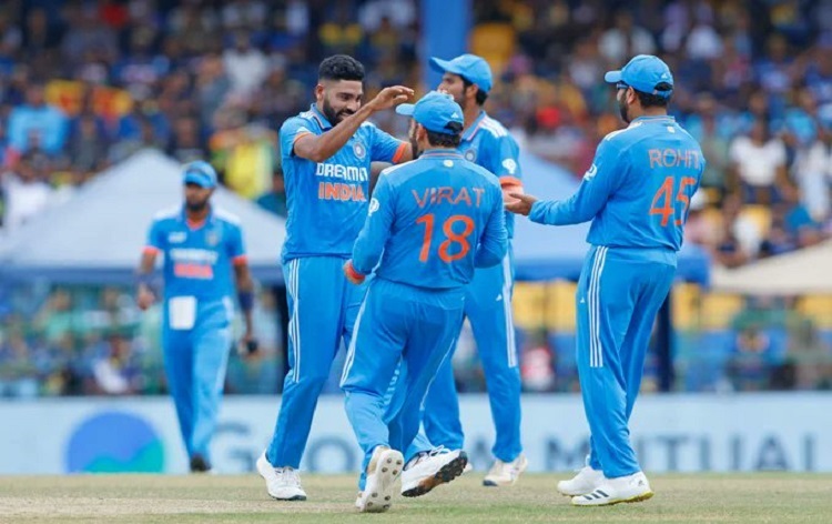 भारत ने आठवी बार जीता एशिया कप -फाइनल में श्रीलंका को 10 विकेट से हराया