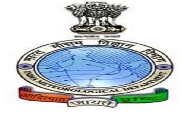 दिल्ली में गर्मी से परेशान लोगों को रिमझिम बारिश से मिली राहत